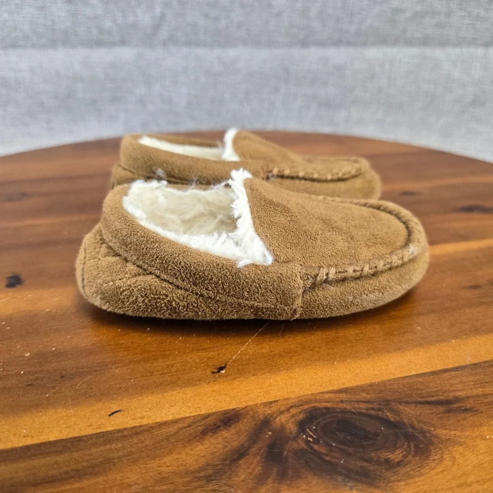 The Children's Place Brown Moccasin Slippers Kids Size 6-7 Plush Lined